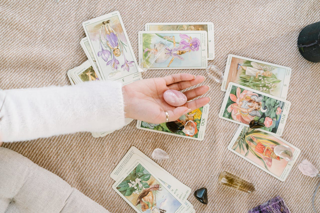 Intuitive Tarot: A Simple Guide to Reading with Confidence